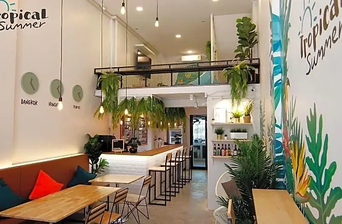Hotel Tropical Summer Cafe & Bangkok