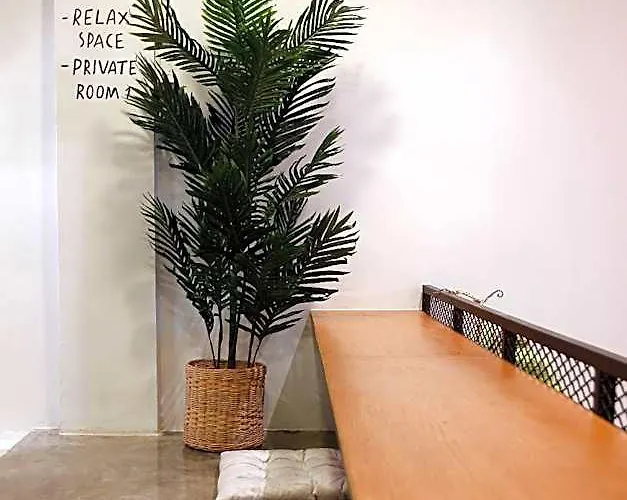 Hotel Tropical Summer Cafe & Bangkok
